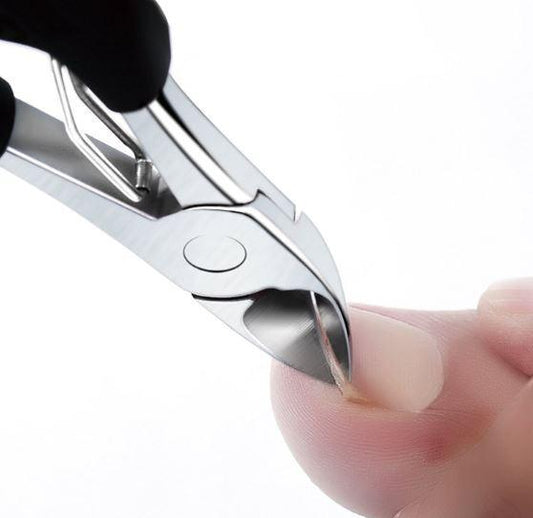 Nail clippers for ingrown nails