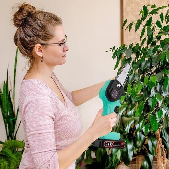 Rechargeable Mini Electric Chainsaw