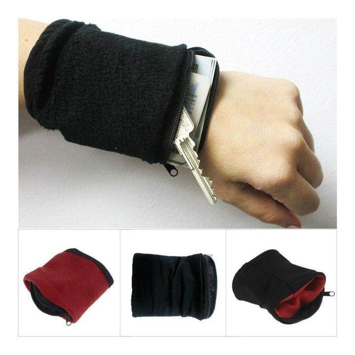 Wrist pouch